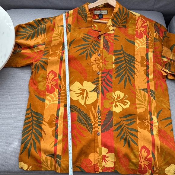 Tommy Bahama Men's Silk Vibrant Floral Shirt size L - Picture 6 of 7